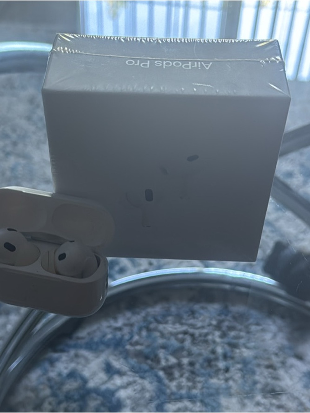 Apple AirPods Pro in White - Wireless Earbuds with Charging Case